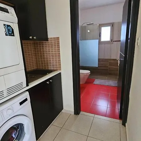 Βίλα 5 Bedroom Paphos *